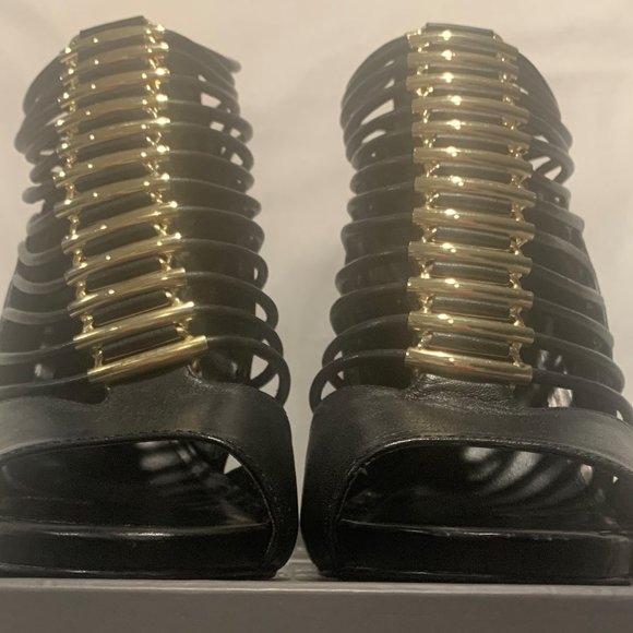 Vince Camuto Ladies Black & Gold Shoes - Picture 3 of 9